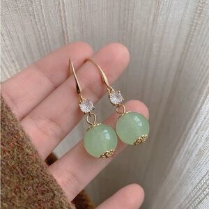 🎀 Bundle earrings, $10 for each, buy 2 get 1 more pairs for free